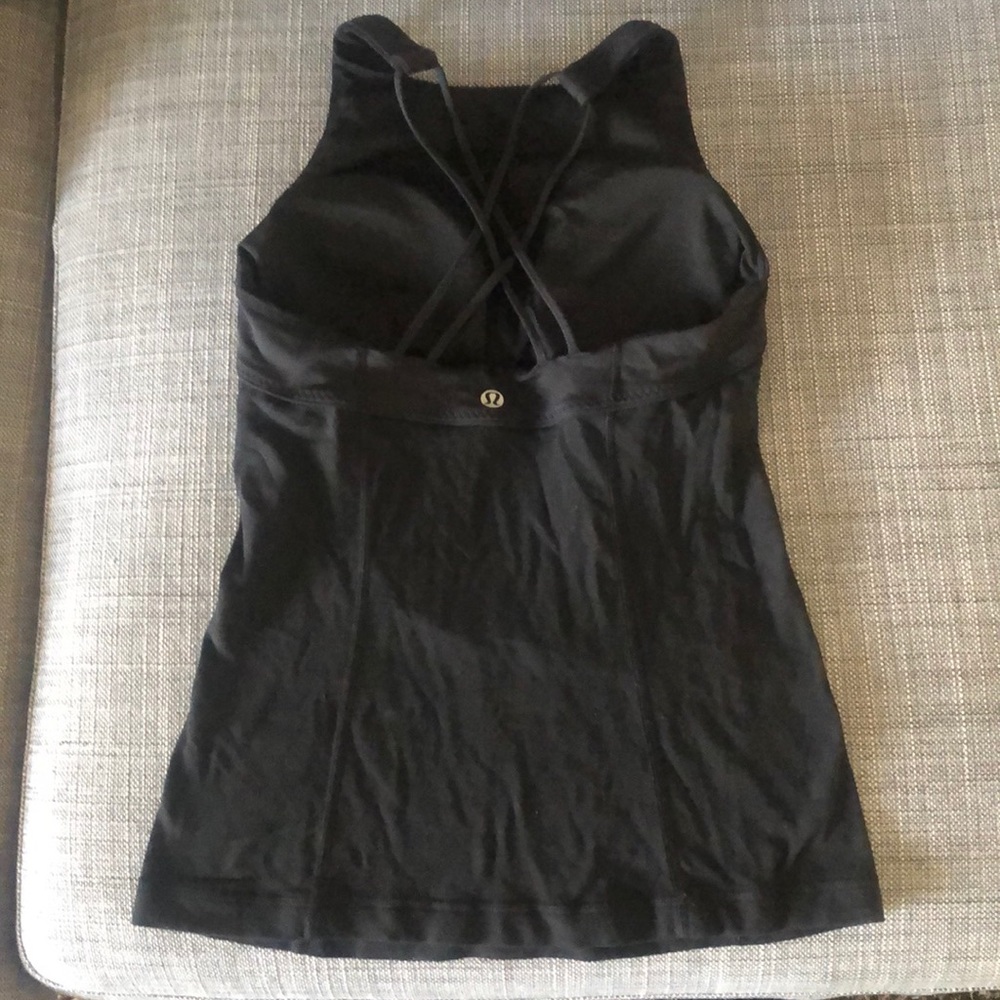 Lululemon cross back stretchy workout tank top